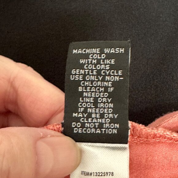 Torrid Womens Plus Size 5 (5X) Embroidered Top Rose Back Tie Closure Boho - Picture 6 of 9